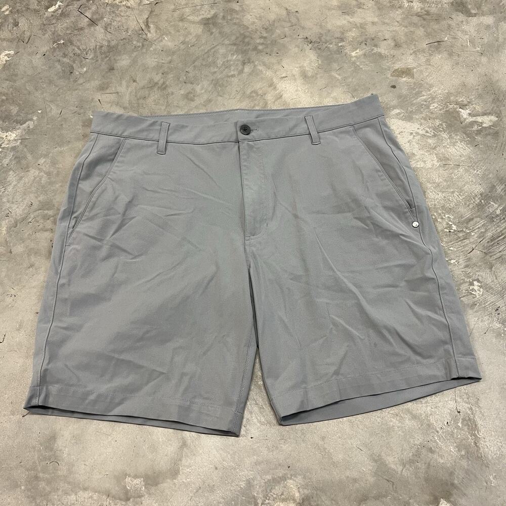 Vuori Meta Shorts Mens 36 Gray Chino Performance V379 Casual 36x8"
